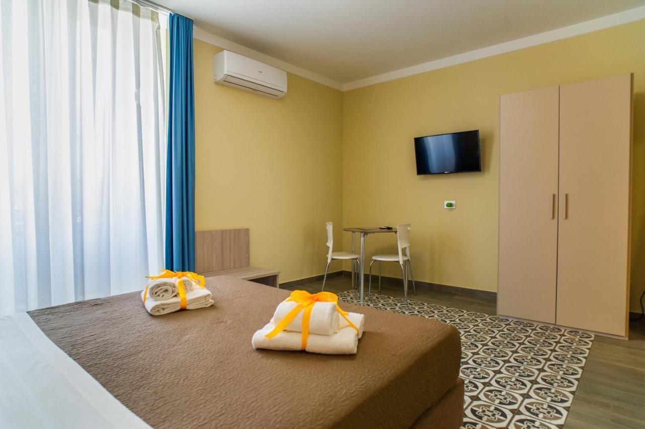 Historico Loft & Rooms Palazzo Adragna XIX Trapani Ngoại thất bức ảnh