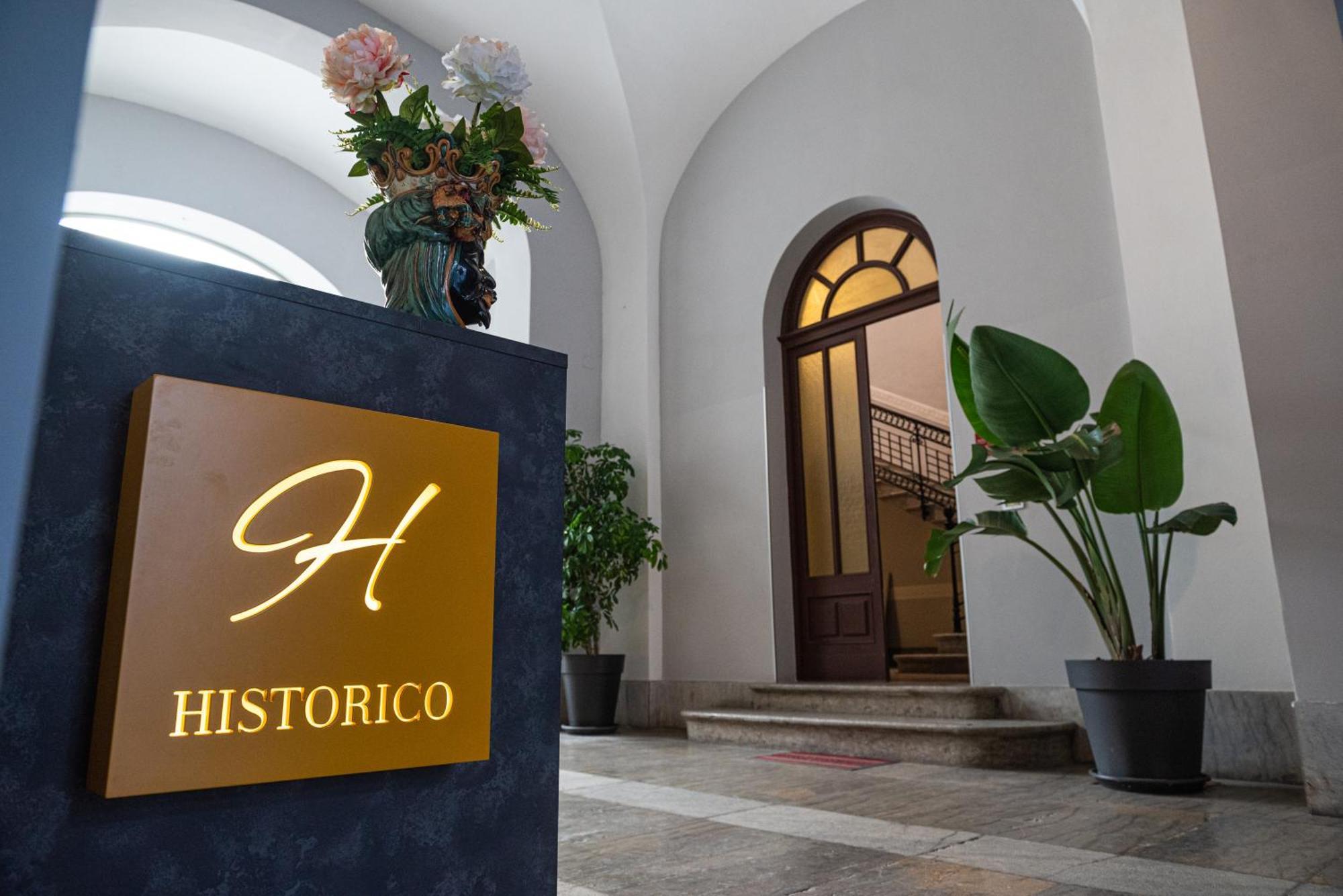 Historico Loft & Rooms Palazzo Adragna XIX Trapani Ngoại thất bức ảnh
