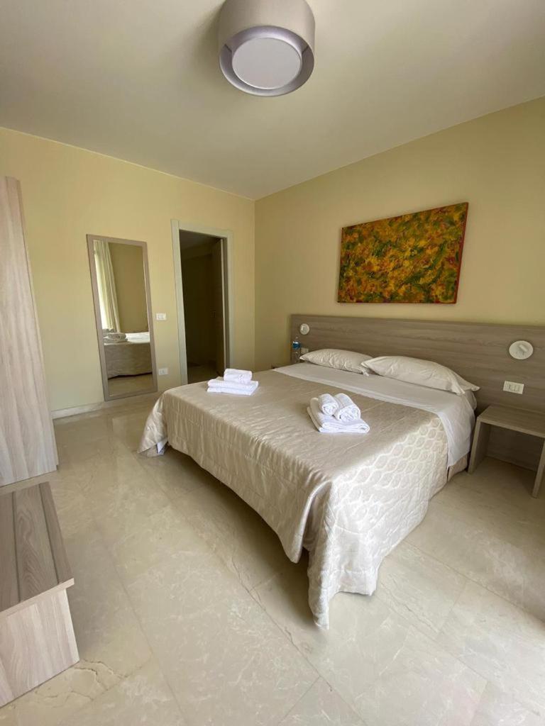 Historico Loft & Rooms Palazzo Adragna XIX Trapani Ngoại thất bức ảnh