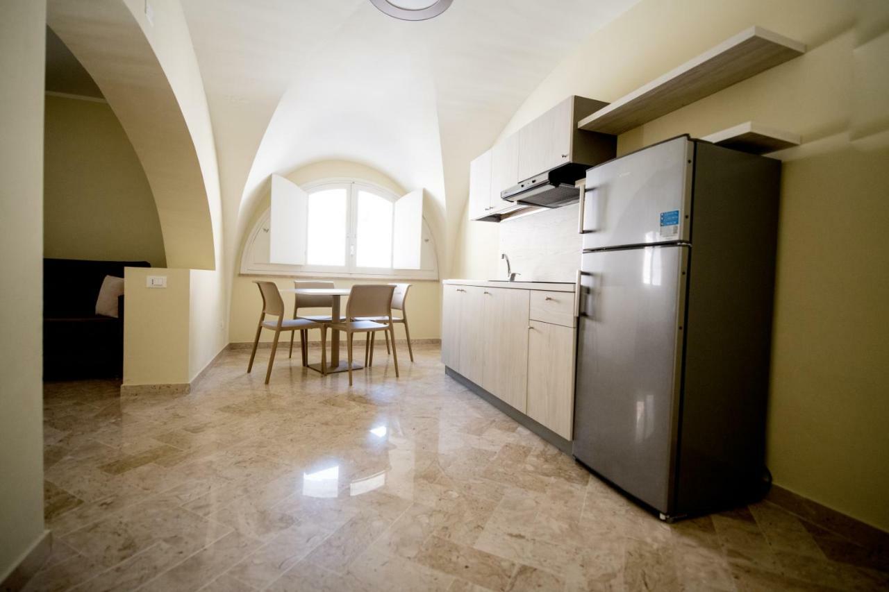 Historico Loft & Rooms Palazzo Adragna XIX Trapani Ngoại thất bức ảnh