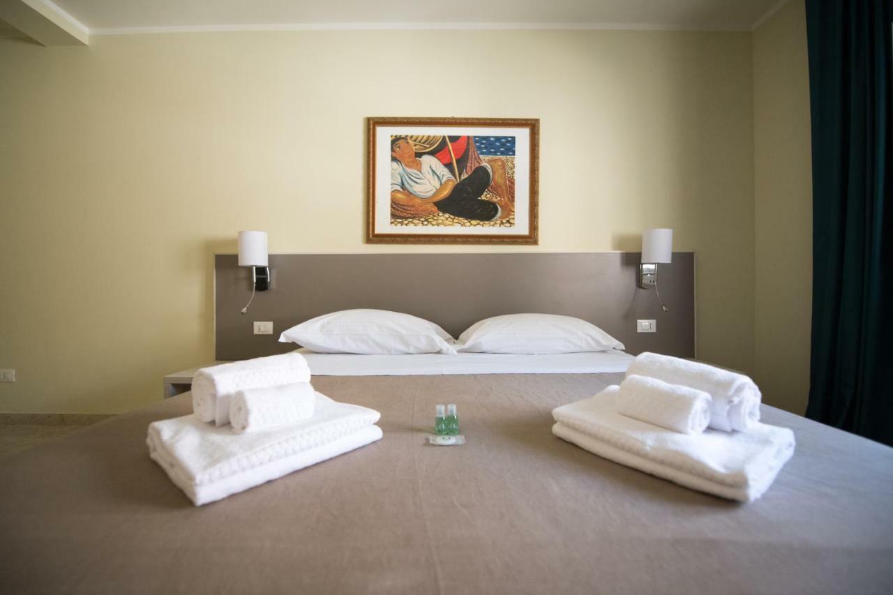 Historico Loft & Rooms Palazzo Adragna XIX Trapani Ngoại thất bức ảnh